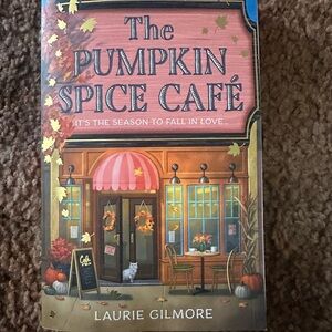 The Pumpkin Spice Café Paperback